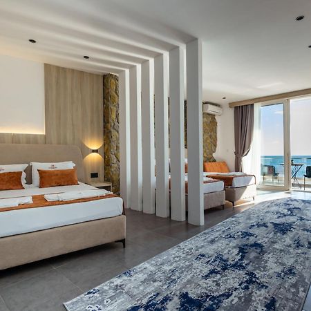 Continental Hotel Ulcinj Buitenkant foto