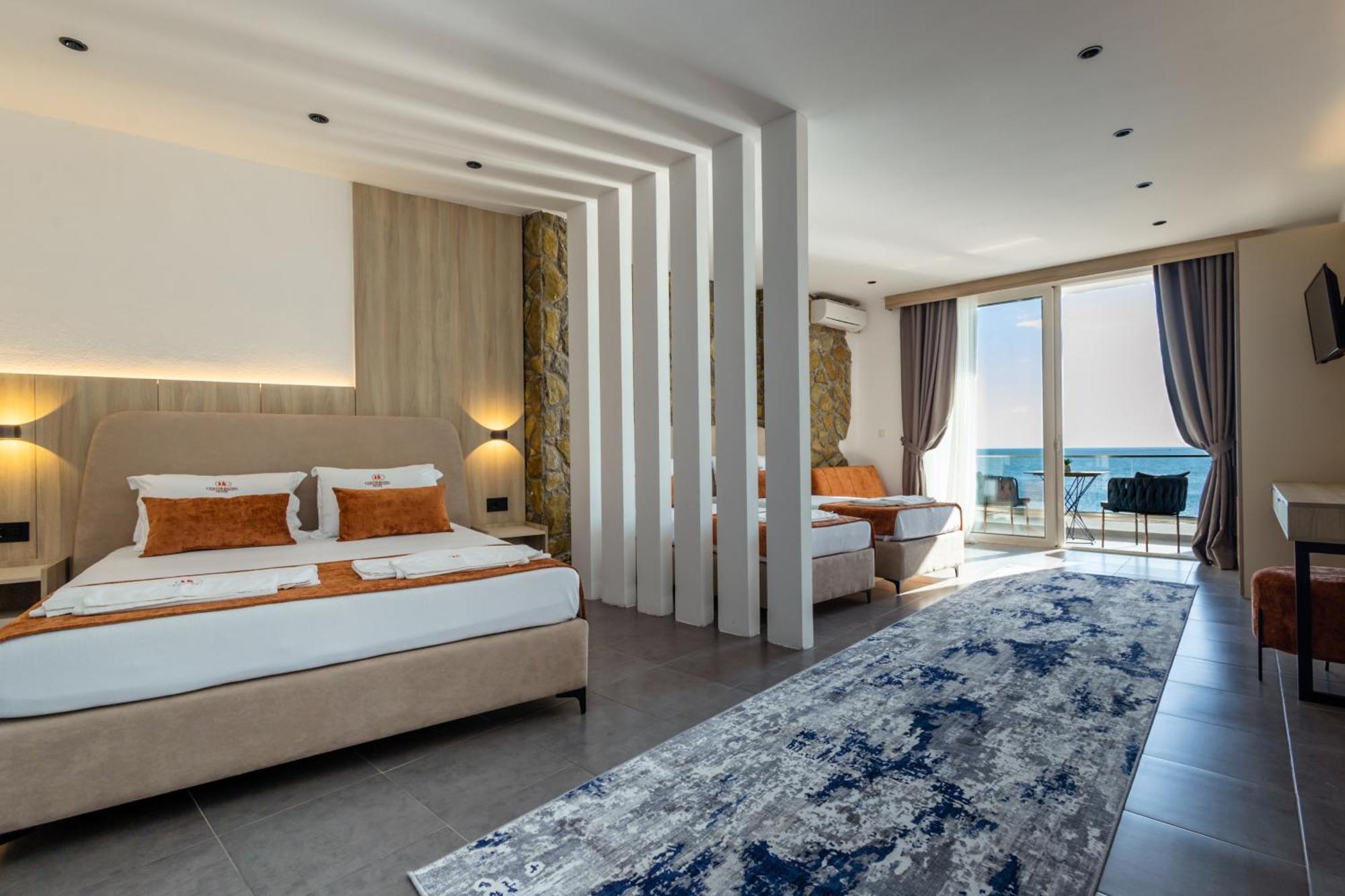 Continental Hotel Ulcinj Buitenkant foto