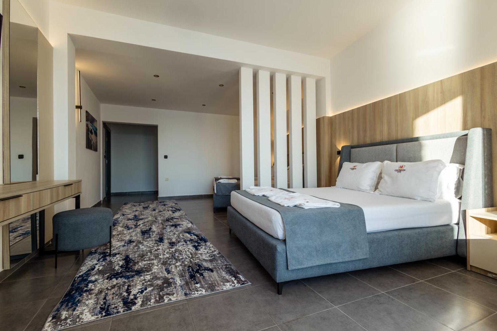 Continental Hotel Ulcinj Buitenkant foto