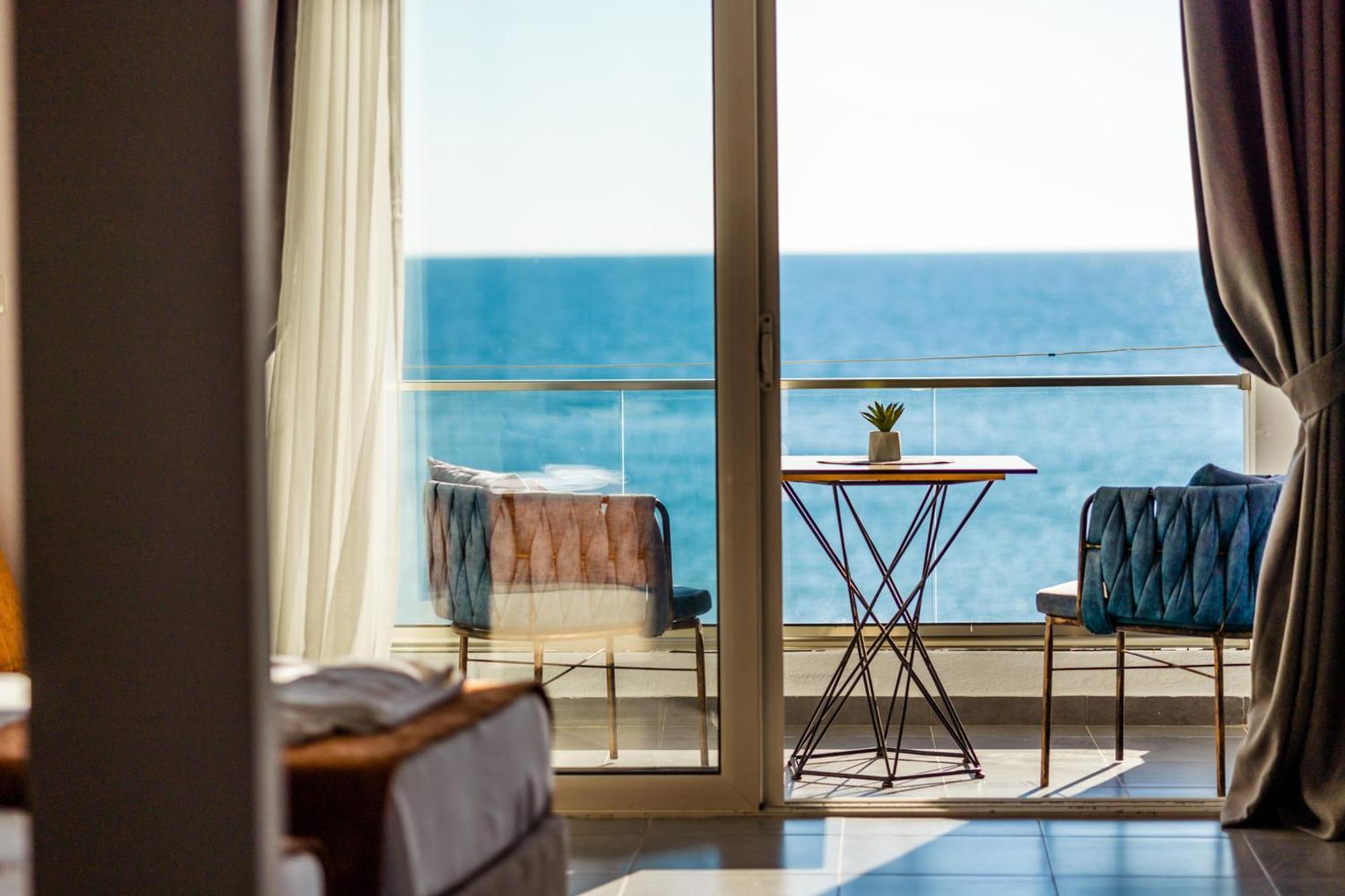 Continental Hotel Ulcinj Buitenkant foto