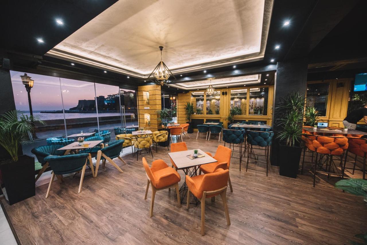 Continental Hotel Ulcinj Buitenkant foto